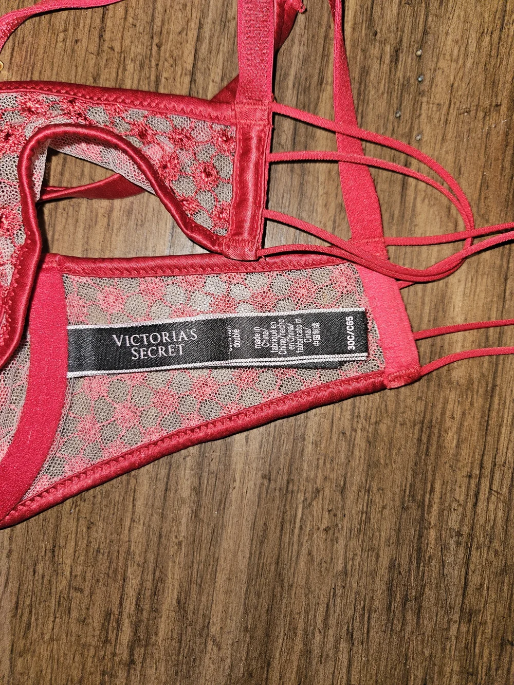 Victoria's Secret Red Lace Underwire Front-Closure Bra